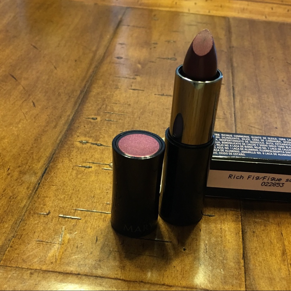 Creme lipstick Mary Kay Rich Fig